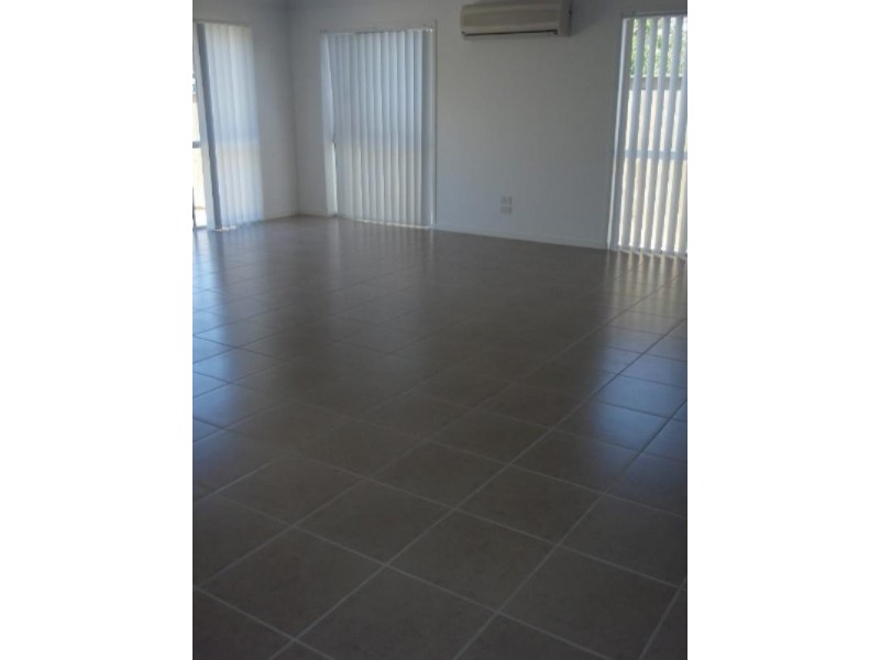 11 Sydney Street, Labrador QLD 4215