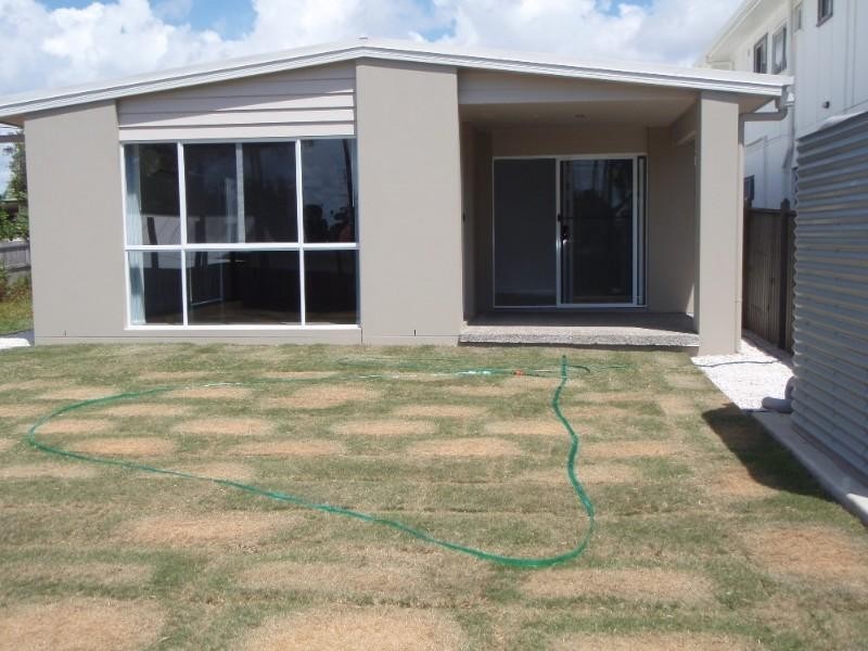 11 Sydney Street, Labrador QLD 4215