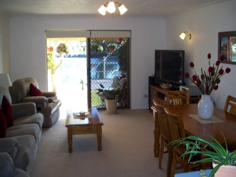 1/46 Back Street, Biggera Waters QLD 4216