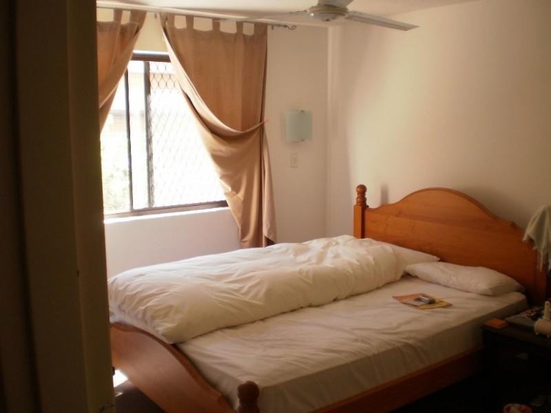 2/25 Imperial Parade, Labrador QLD 4215