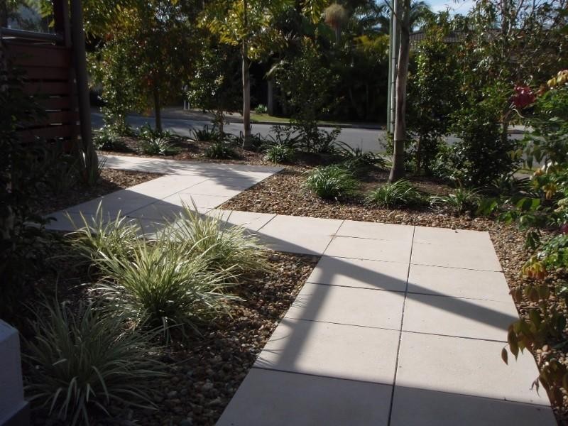 2/16 Wynflo Street, Labrador QLD 4215