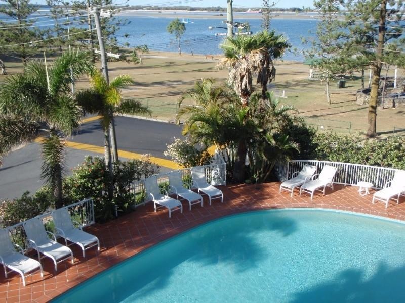 302/182 Marine Parade, Labrador QLD 4215