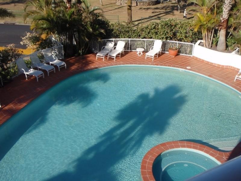 302/182 Marine Parade, Labrador QLD 4215