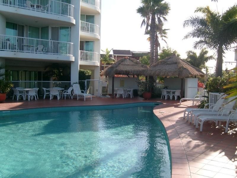 302/182 Marine Parade, Labrador QLD 4215