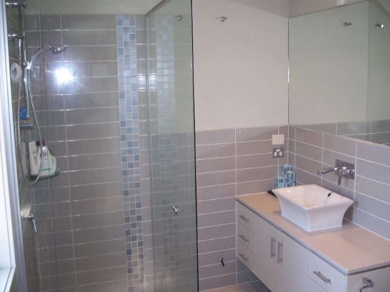 2/151 Bayview Street, Runaway Bay QLD 4216