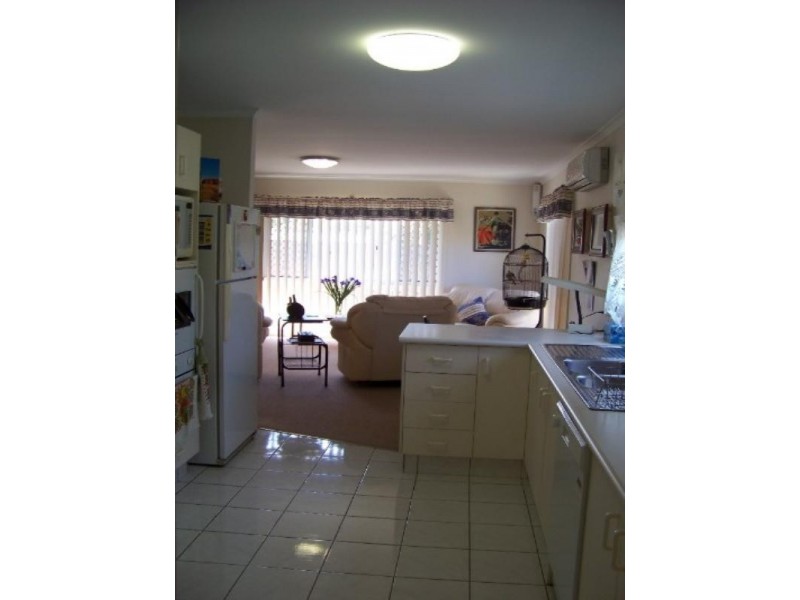 2/199 Turpin Road, Labrador QLD 4215