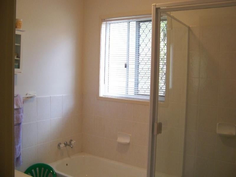 2/199 Turpin Road, Labrador QLD 4215