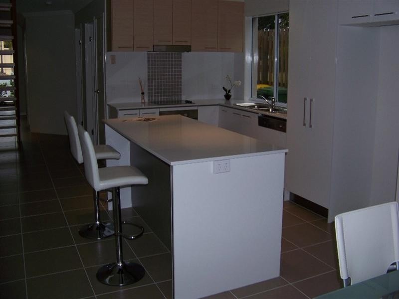 1/5A Ashton Street, Labrador QLD 4215