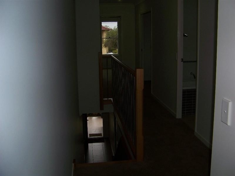 1/5A Ashton Street, Labrador QLD 4215