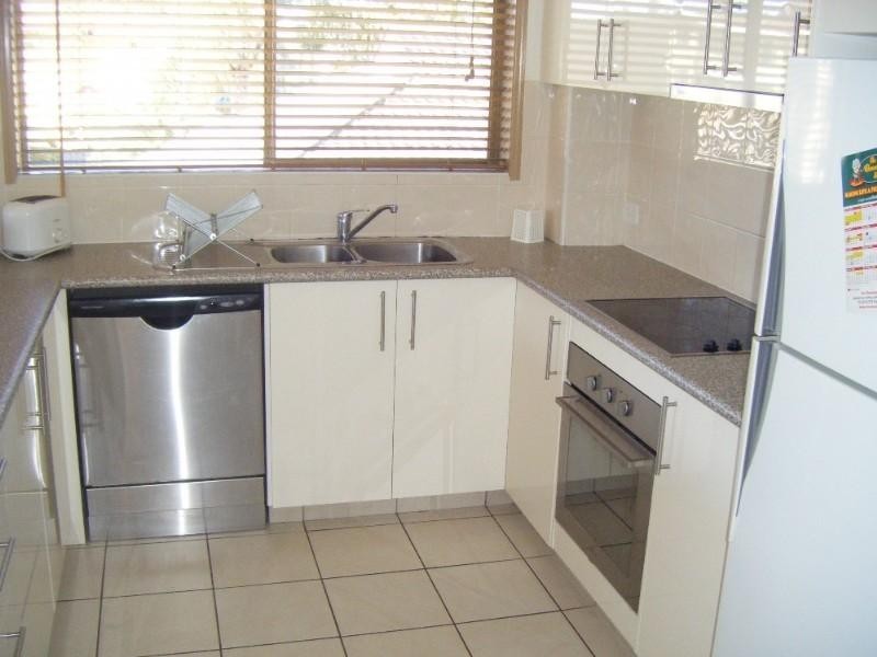 9/50 Peninsular Drive, Surfers Paradise QLD 4217