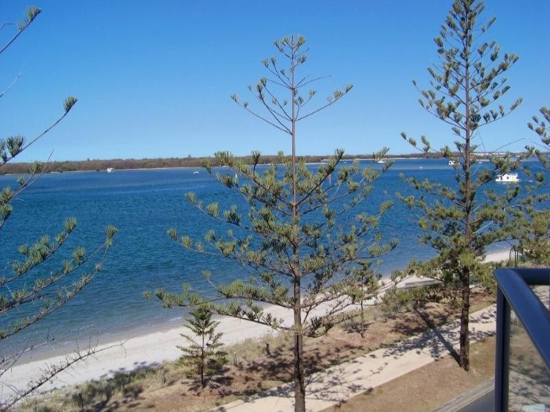 1306/438 Marine Parade, Biggera Waters QLD 4216