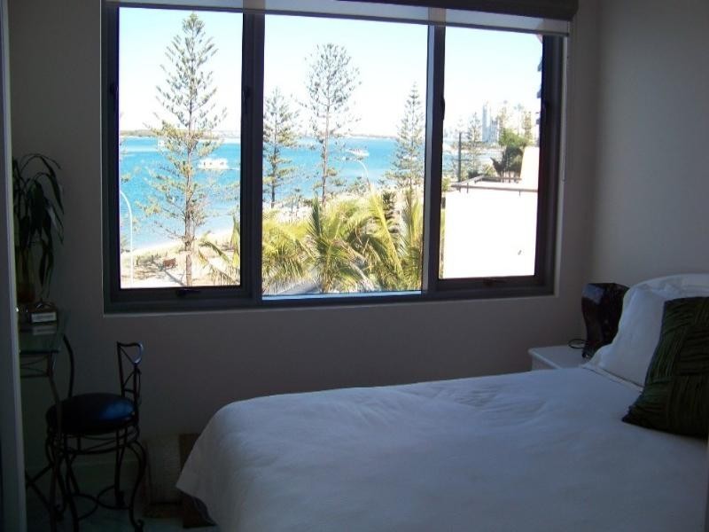 1306/438 Marine Parade, Biggera Waters QLD 4216