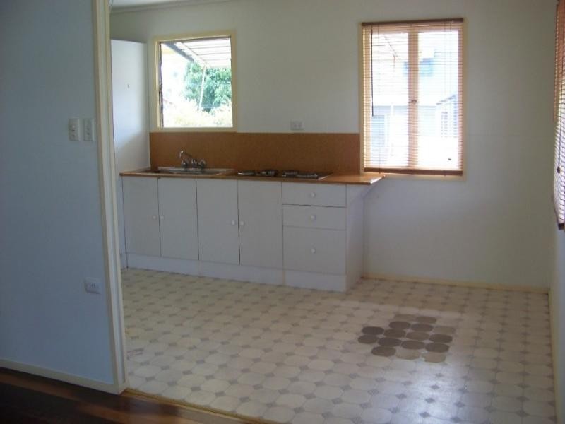 105B Wilson Street, Labrador QLD 4215