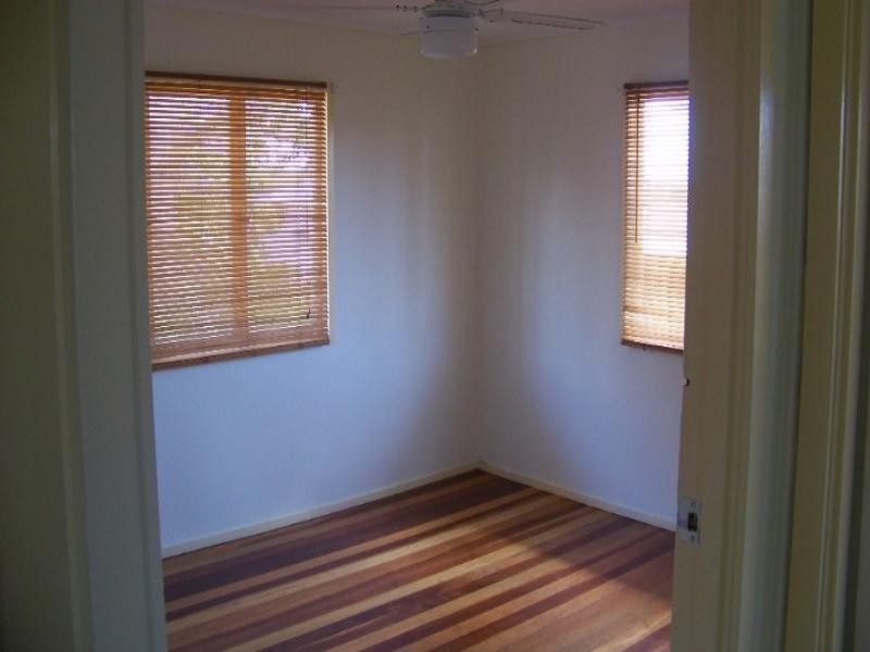 105B Wilson Street, Labrador QLD 4215