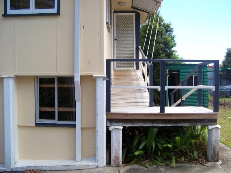 105B Wilson Street, Labrador QLD 4215