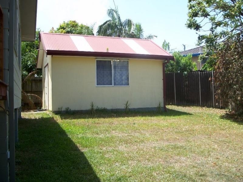 5 Myuna Court, Labrador QLD 4215