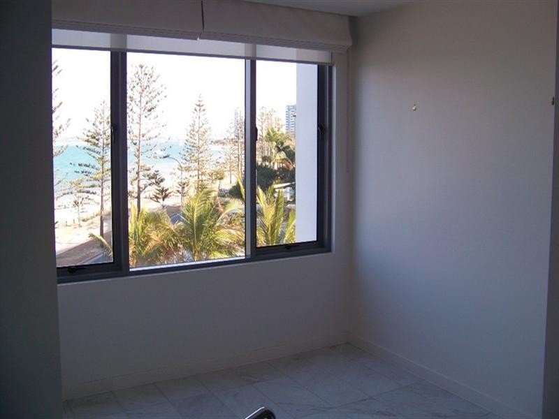 1306/438 Marine Parade, Labrador QLD 4215