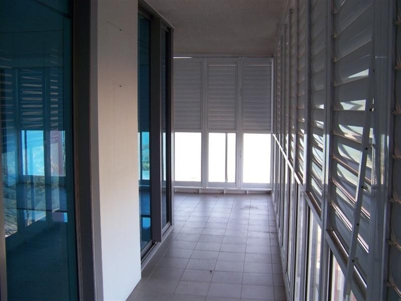 1306/438 Marine Parade, Labrador QLD 4215