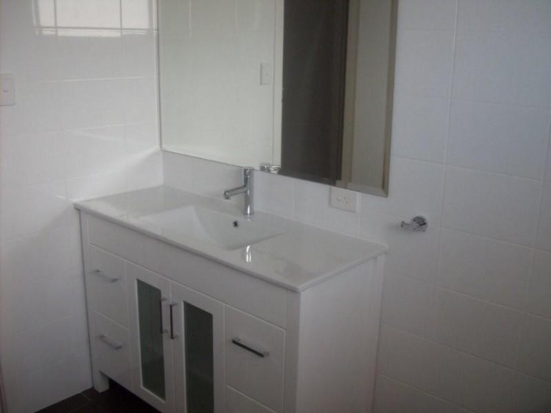 17 Heydon Avenue, Labrador QLD 4215