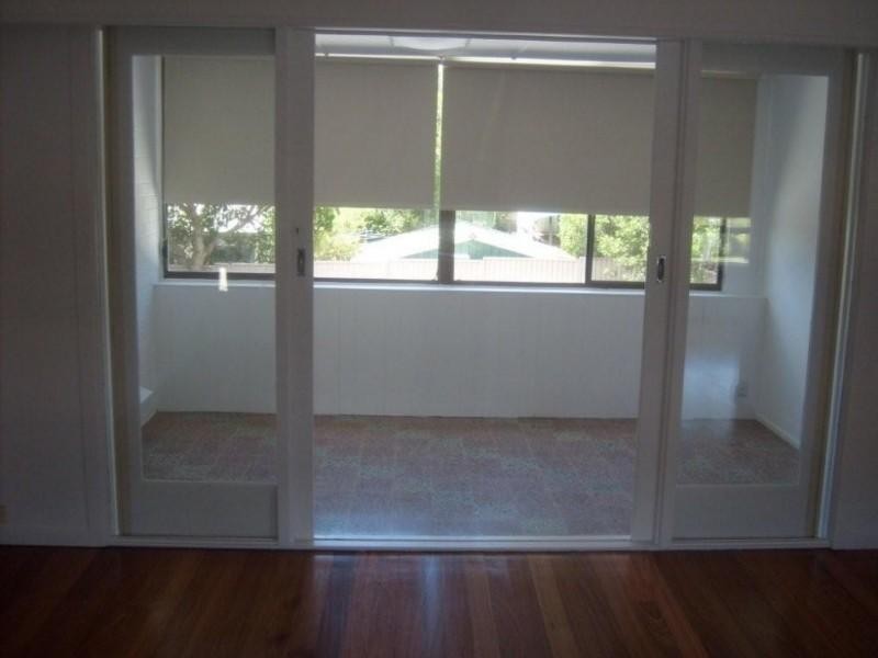 17 Heydon Avenue, Labrador QLD 4215