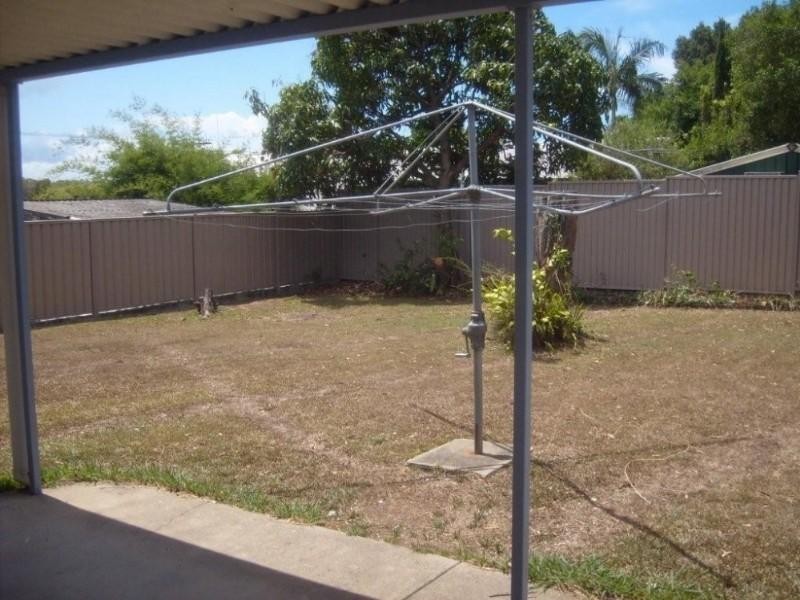 17 Heydon Avenue, Labrador QLD 4215