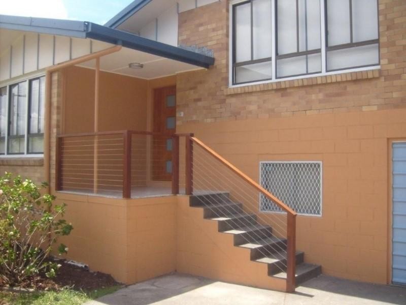 17 Heydon Avenue, Labrador QLD 4215