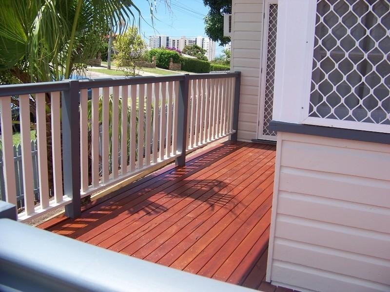 Labrador QLD 4215