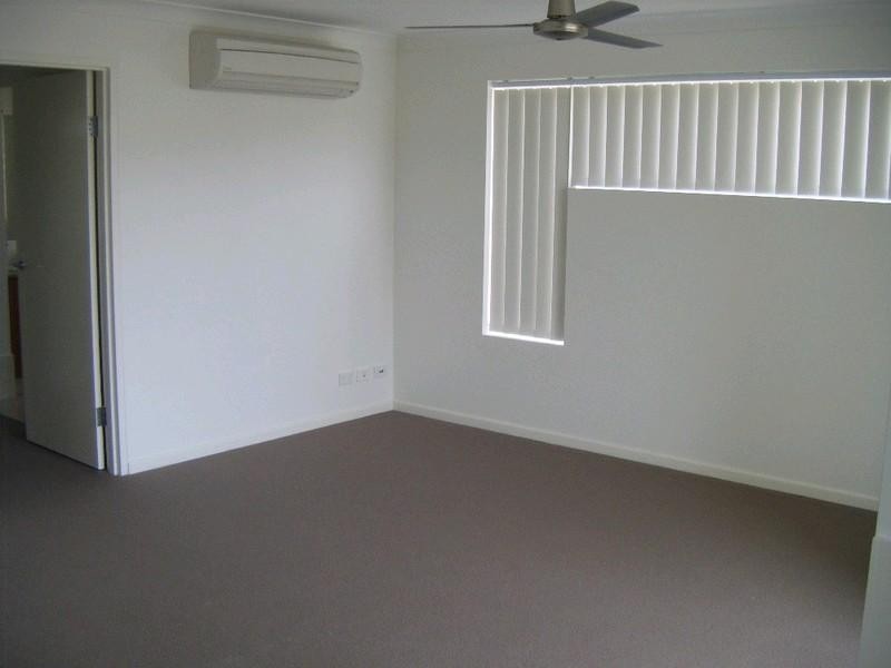 7 Phillip Street, Labrador QLD 4215