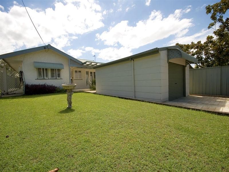 34 Ernest Street, Labrador QLD 4215