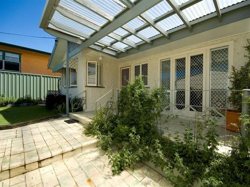 34 Ernest Street, Labrador QLD 4215