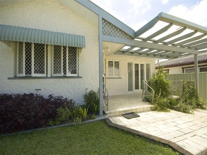 34 Ernest Street, Labrador QLD 4215