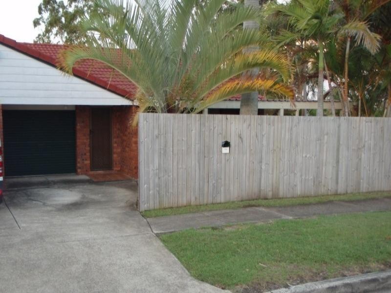 Labrador QLD 4215