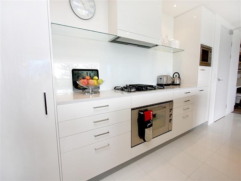 304/230 Marine Parade, Labrador QLD 4215