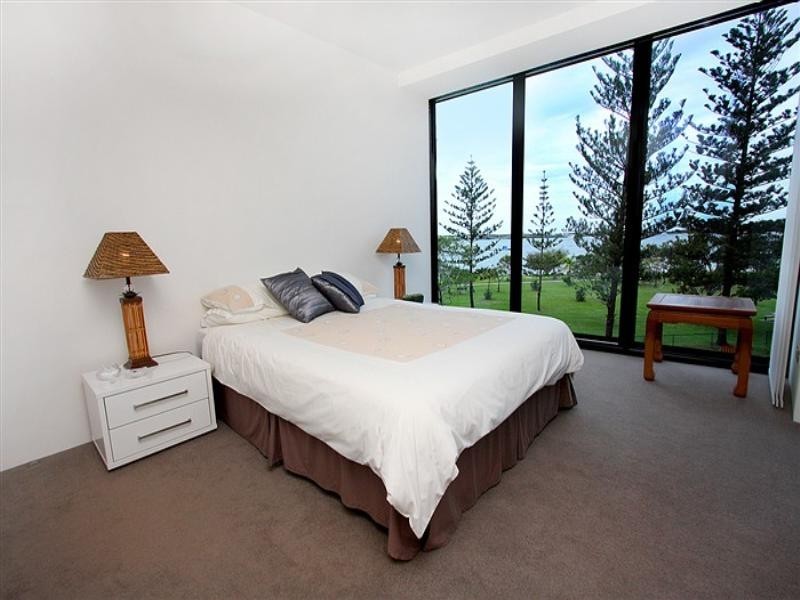 304/230 Marine Parade, Labrador QLD 4215