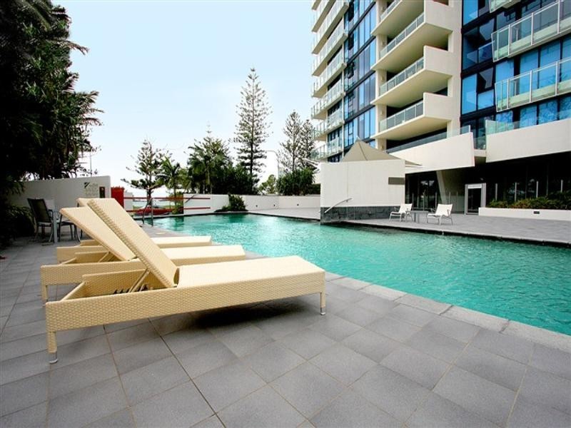 304/230 Marine Parade, Labrador QLD 4215