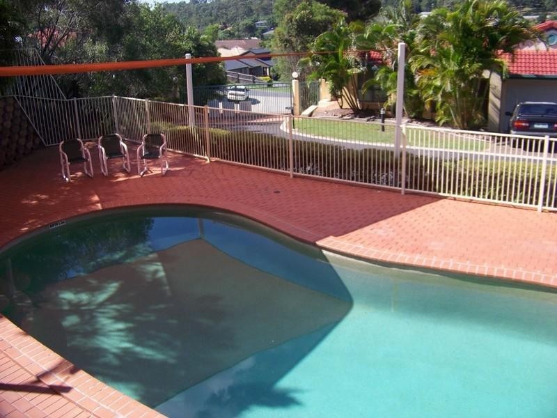 17/6 Buddy Holly Drive, Parkwood QLD 4214