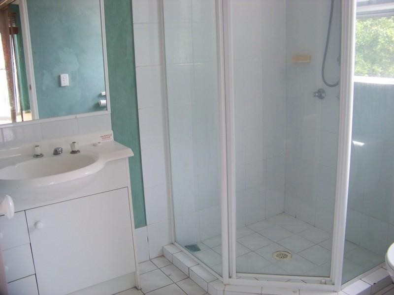 17/6 Buddy Holly Drive, Parkwood QLD 4214