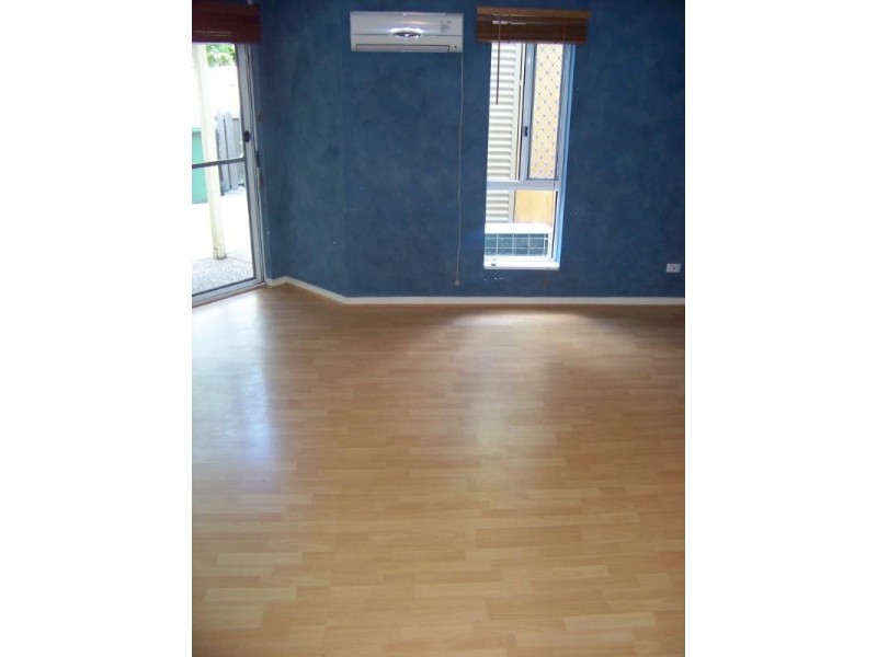 17/6 Buddy Holly Drive, Parkwood QLD 4214