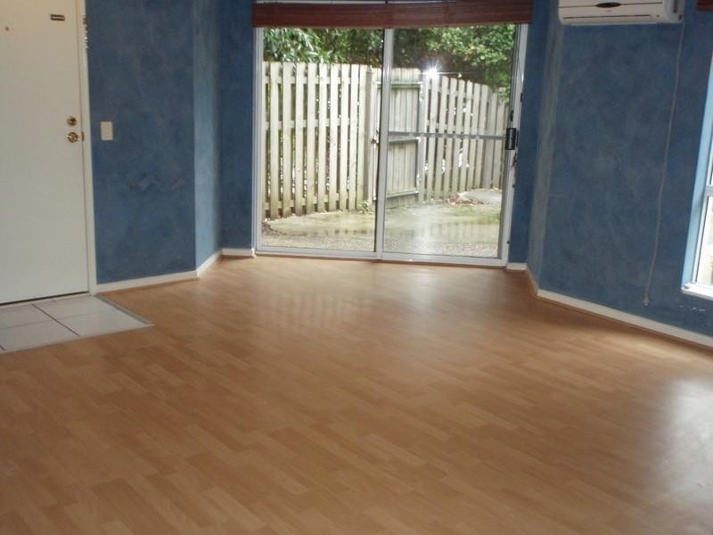 17/6 Buddy Holly Drive, Parkwood QLD 4214