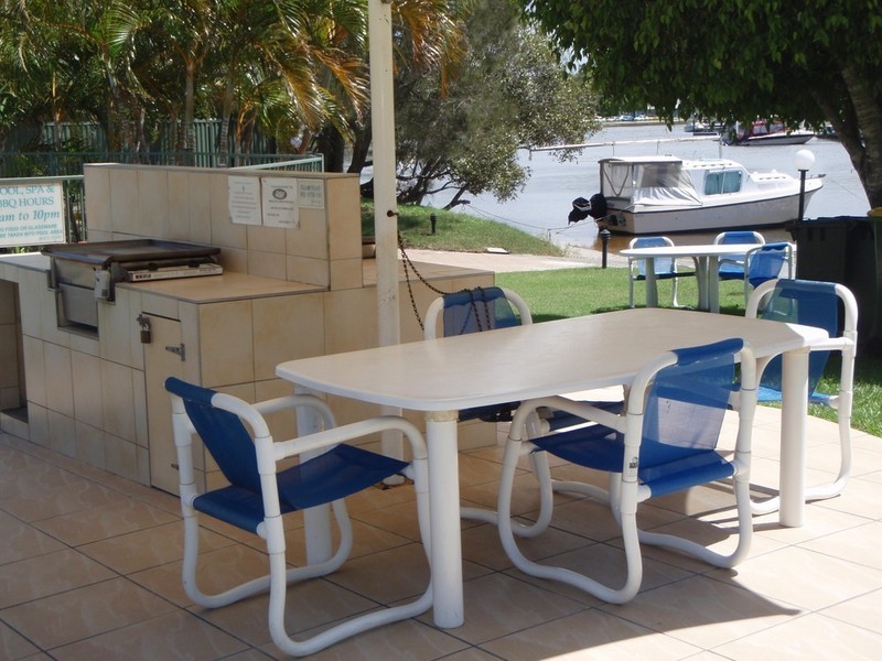 30/6 Back Street, Biggera Waters QLD 4216