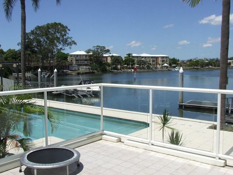 3/52 Back Street, Labrador QLD 4215