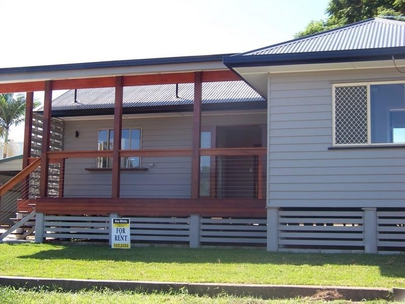Labrador QLD 4215