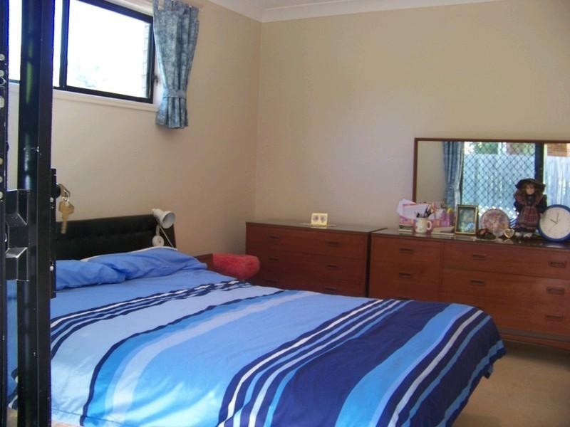 2/223 Turpin Road, Labrador QLD 4215