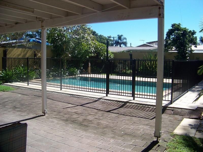 7 Coombabah Road, Runaway Bay QLD 4216