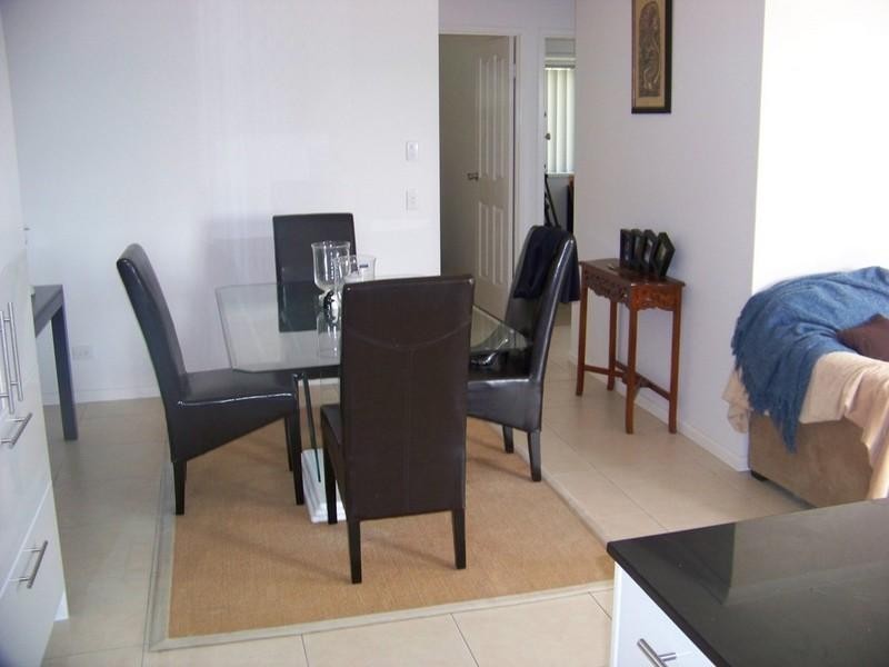 1/4 Senate Street, Labrador QLD 4215