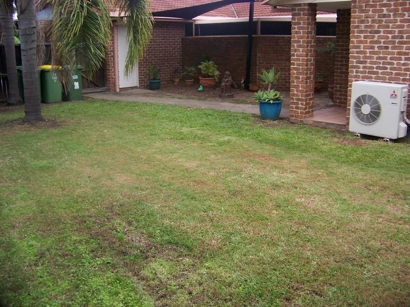 2/20 Annette Court, Labrador QLD 4215