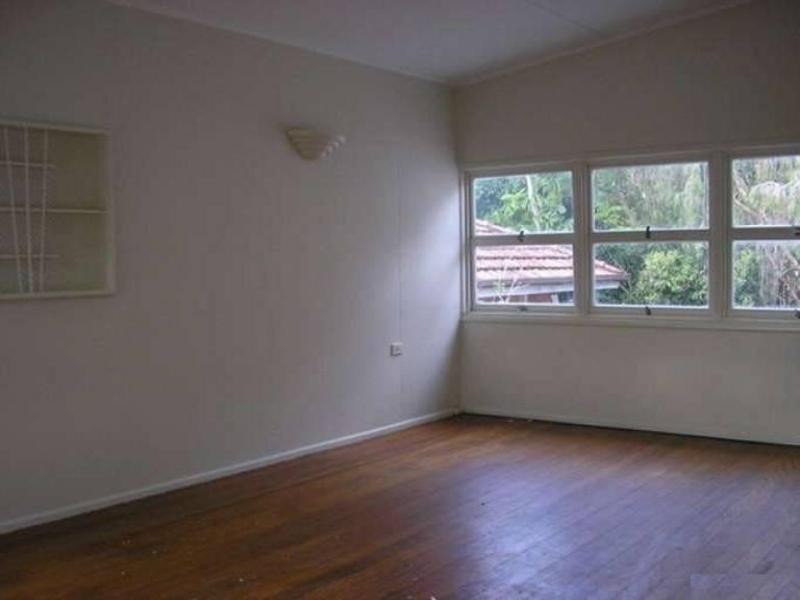 101 Turpin Road, Labrador QLD 4215