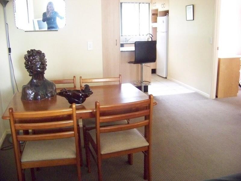 1/129 Muir Street, Labrador QLD 4215