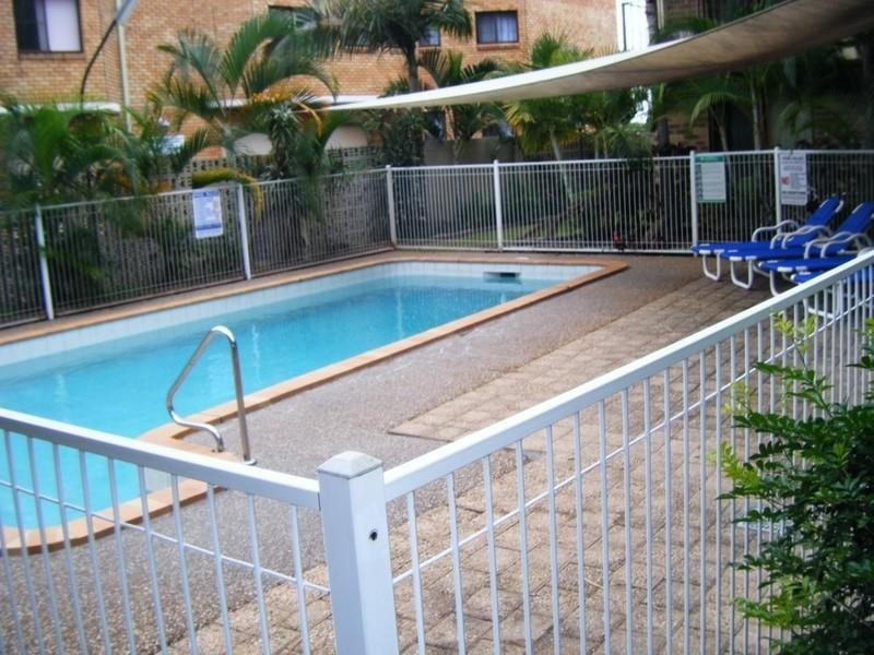 8/490 Marine Parade, Biggera Waters QLD 4216