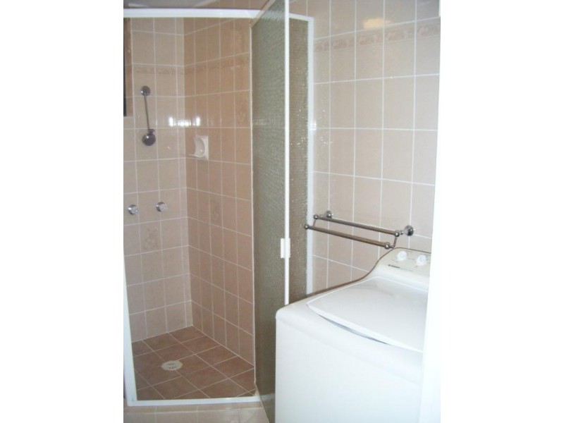 8/490 Marine Parade, Biggera Waters QLD 4216